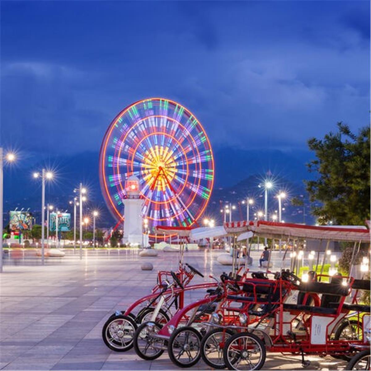 İzmir'den Uçaklı Yılbaşı Özel 2 Gece 3 Gün La Quinta By Wyndham Hotel Konaklamalı Gala Seçenekli Batum ve Ayder Yaylası Turu