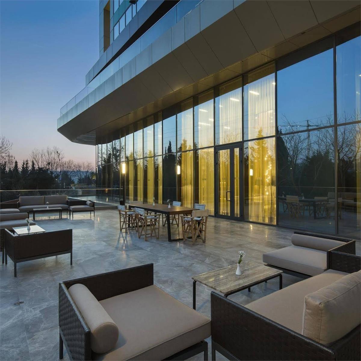 İzmir Çıkışlı 2 gece 3 gün Hilton Garden Inn Hotel Airport Konaklamalı İstanbul Uludağ Keyif Kültür Turu