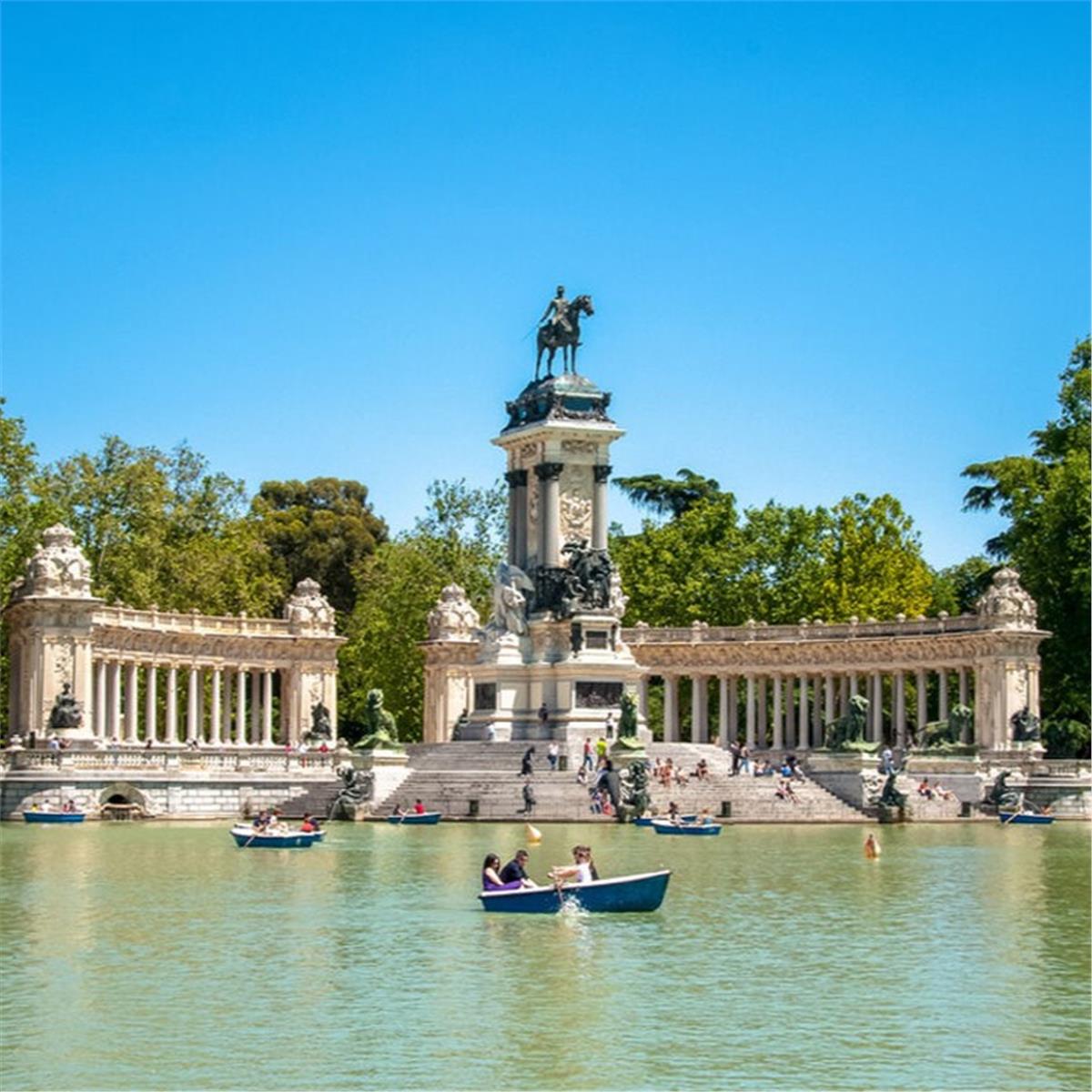 İzmir'den Uçak İle Hareketli 7 Gece 8 Gün Konaklamalı Dolu Dolu Büyük İtalya Turu