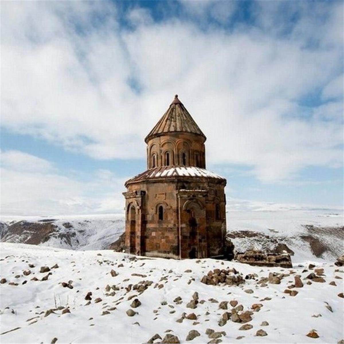 İzmir kalkışlı Uçaklı ve Doğu Ekspresi ile 3 gece 4 gün Kars, Sarıkamış, Çıldır Gölü, Erzurum, Palandöken Turu