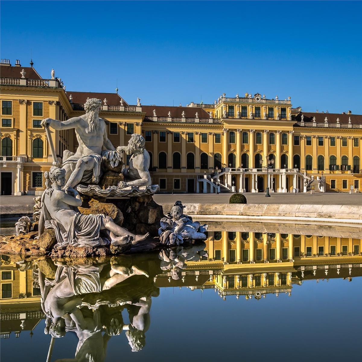 İzmir'den Uçaklı 7 Gece 8 Gün Konaklamalı Viyana & Salzburg & Prag & Budapeşte Turu