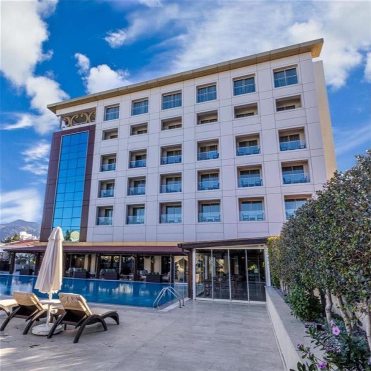 İzmir'den Uçak İle Kalkışlı 2 Gece 3 Gün Konaklamalı Kıbrıs Turu. Üstelik Ata Demirer Gazinosu Dahil.