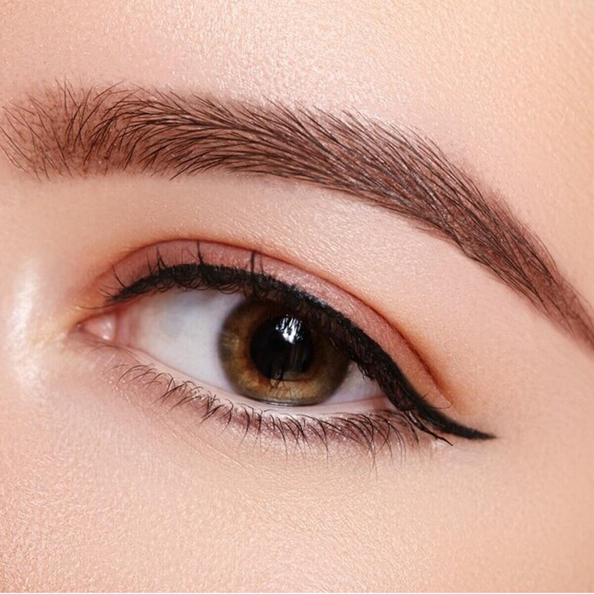 Karşıyaka Elis Güzellik Microblading 3D Kıl Tekniği Kaş Uygulaması