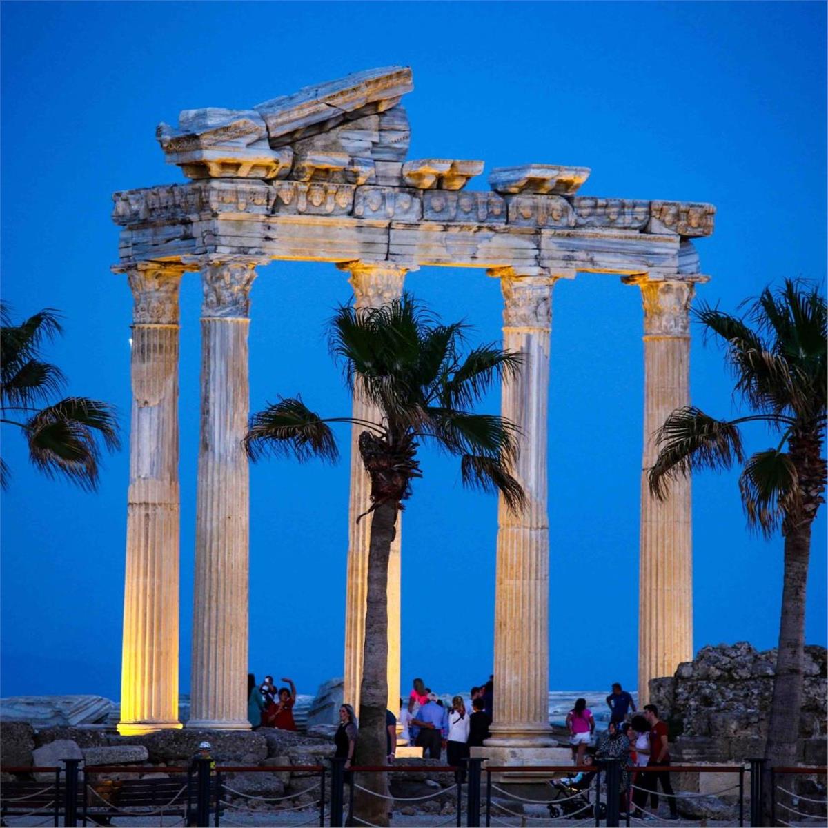 İzmir'den Otobüslü 2 Gece 3 Gün Konaklamalı Kurban Bayramı Özel Antalya ve Alanya Turu