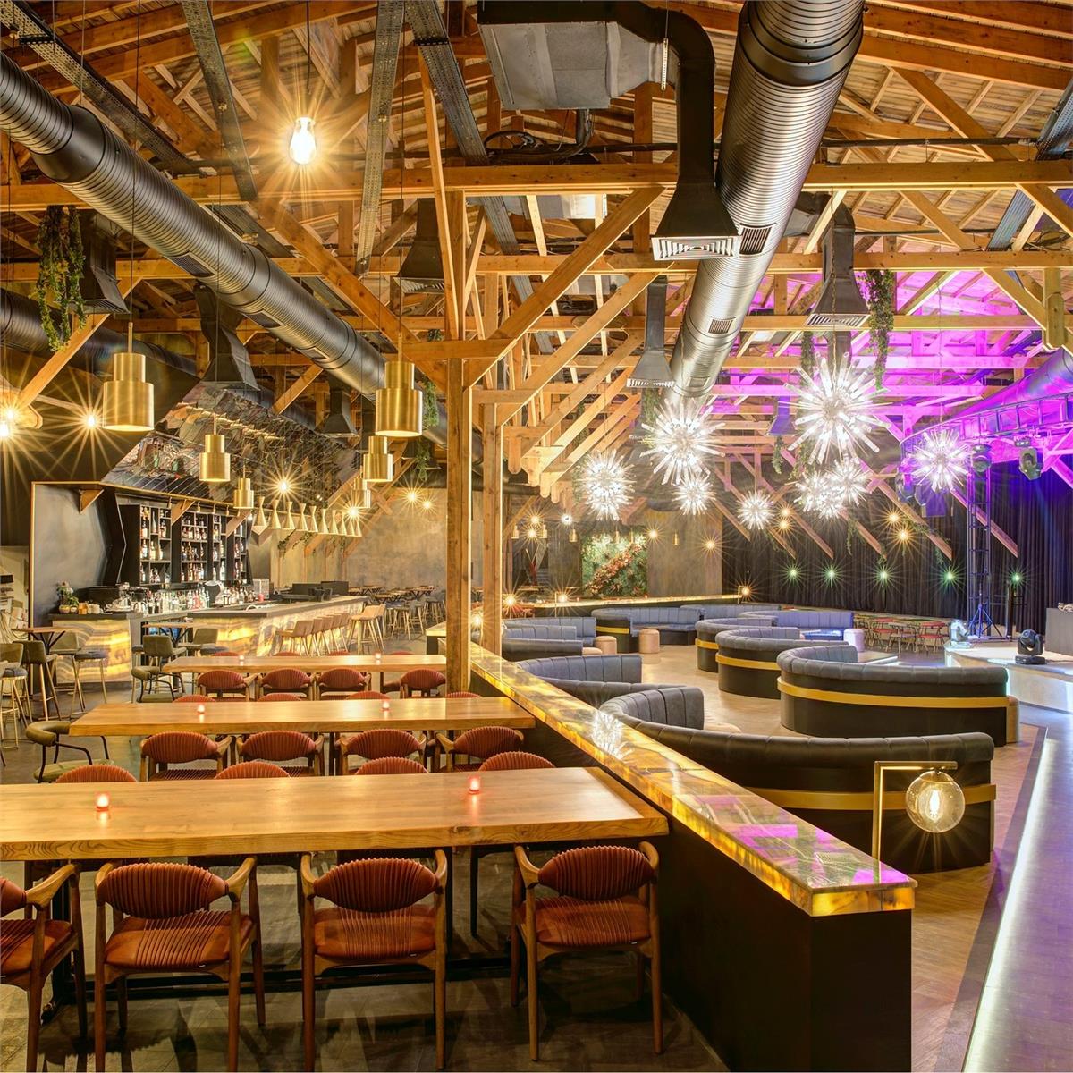 İzmir'den Uçak Bileti ve Otel Transferi Dahil 2 Gece 3 Gün Konaklamalı Kıbrıs Girne Merit Park Hotel'de Özcan Deniz Yılbaşı Gala