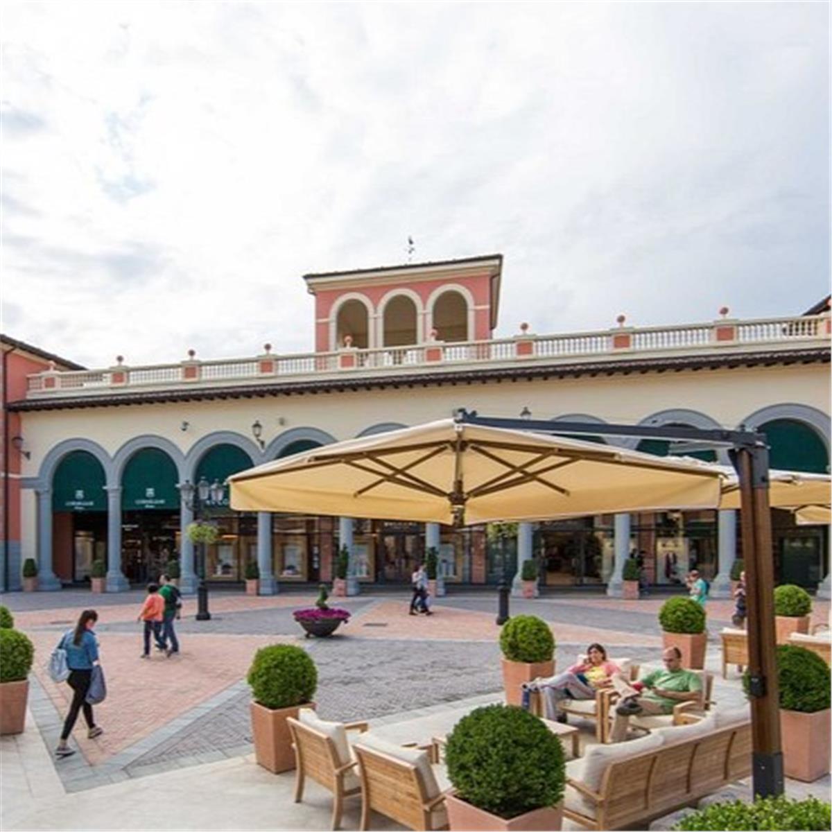 İzmir'den Uçak İle Çıkışlı ve 3 Gece 4 Gün Konaklamalı Milano Outlet & Shopping Turu