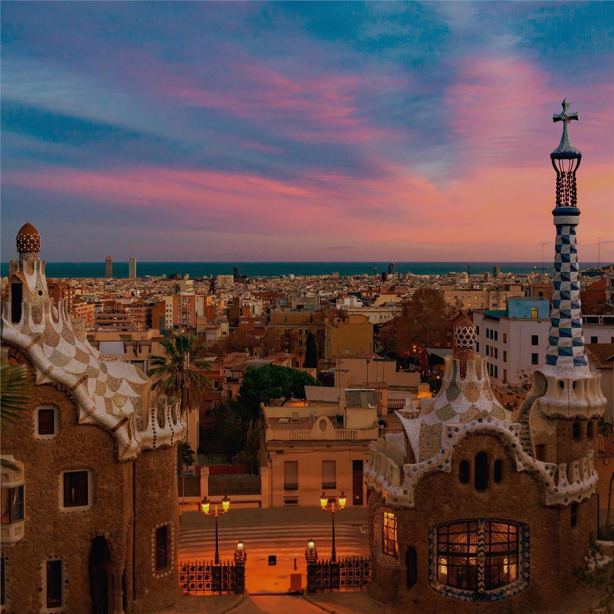 İzmir'den Uçaklı 3 Gece 4 Gün Konaklamalı Mimari Harikalar İle Barselona Turu