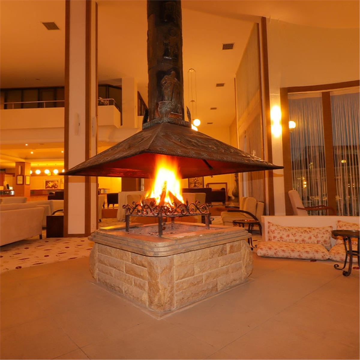 İzmir Çıkışlı Yılbaşı Özel 2 gece 3 gün Yılbaşı Gala Yemeği Dahil 5* Lycus River Thermal & Spa Hotel Konaklama Üstelik Limitsiz Yerli İçecekli