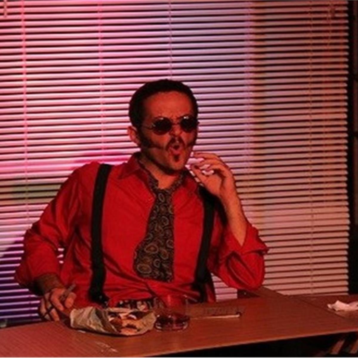 Kahkaha ve Sürpizlerle Dolu 'Sırf Cinayet' Tiyatro Oyunu Bileti! 1 Alana 1 Bedava!