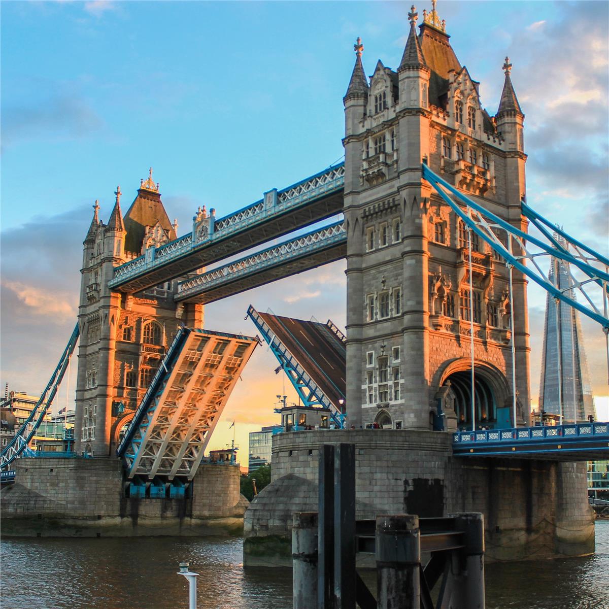 İzmir'den Uçaklı 3 Gece 4 Gün Konaklamalı Royal İngiltere Londra Turu