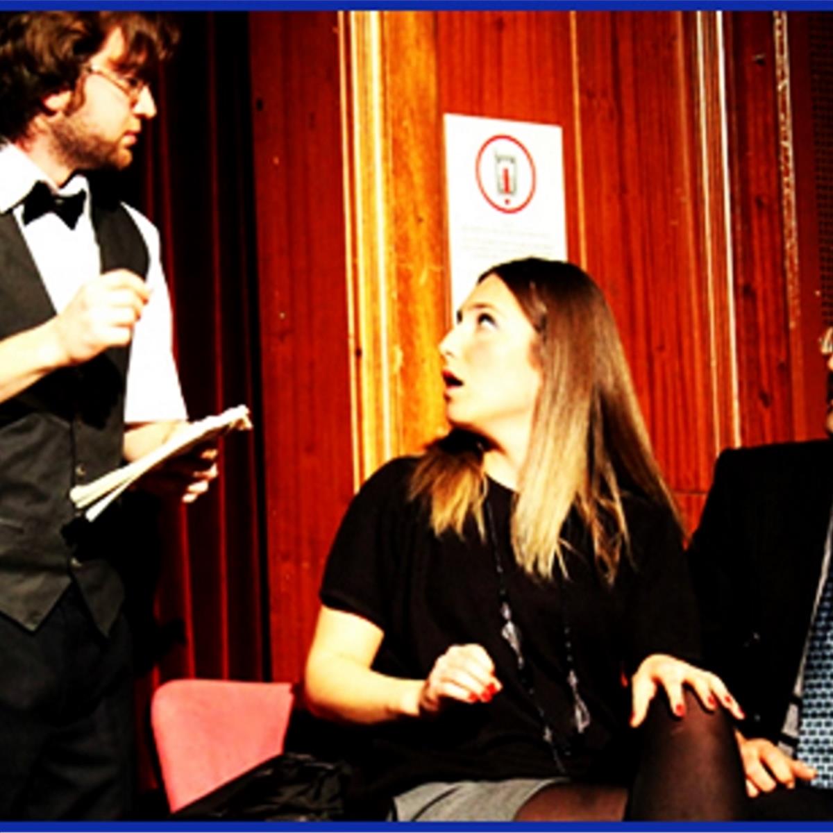 Dokuz Canlı Polisiye Aşk Komedisi Tiyatro Oyunu Giriş Bileti