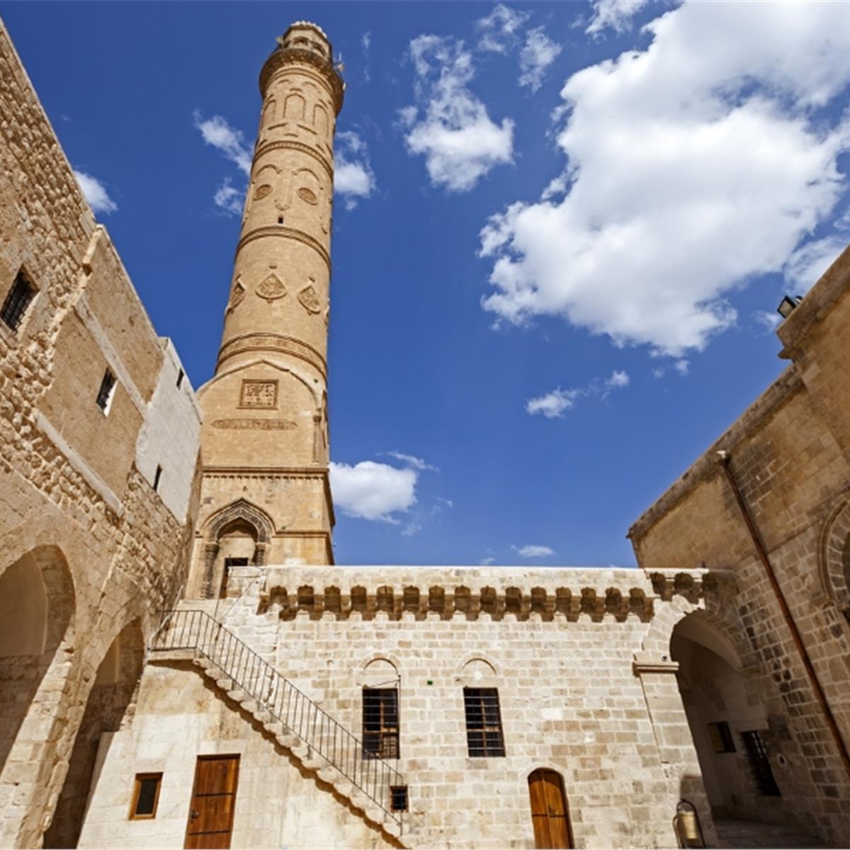 İzmir çıkışlı Uçaklı 2 gece 3 gün Konaklamalı Butik Mardin ve Diyarbakır Turu