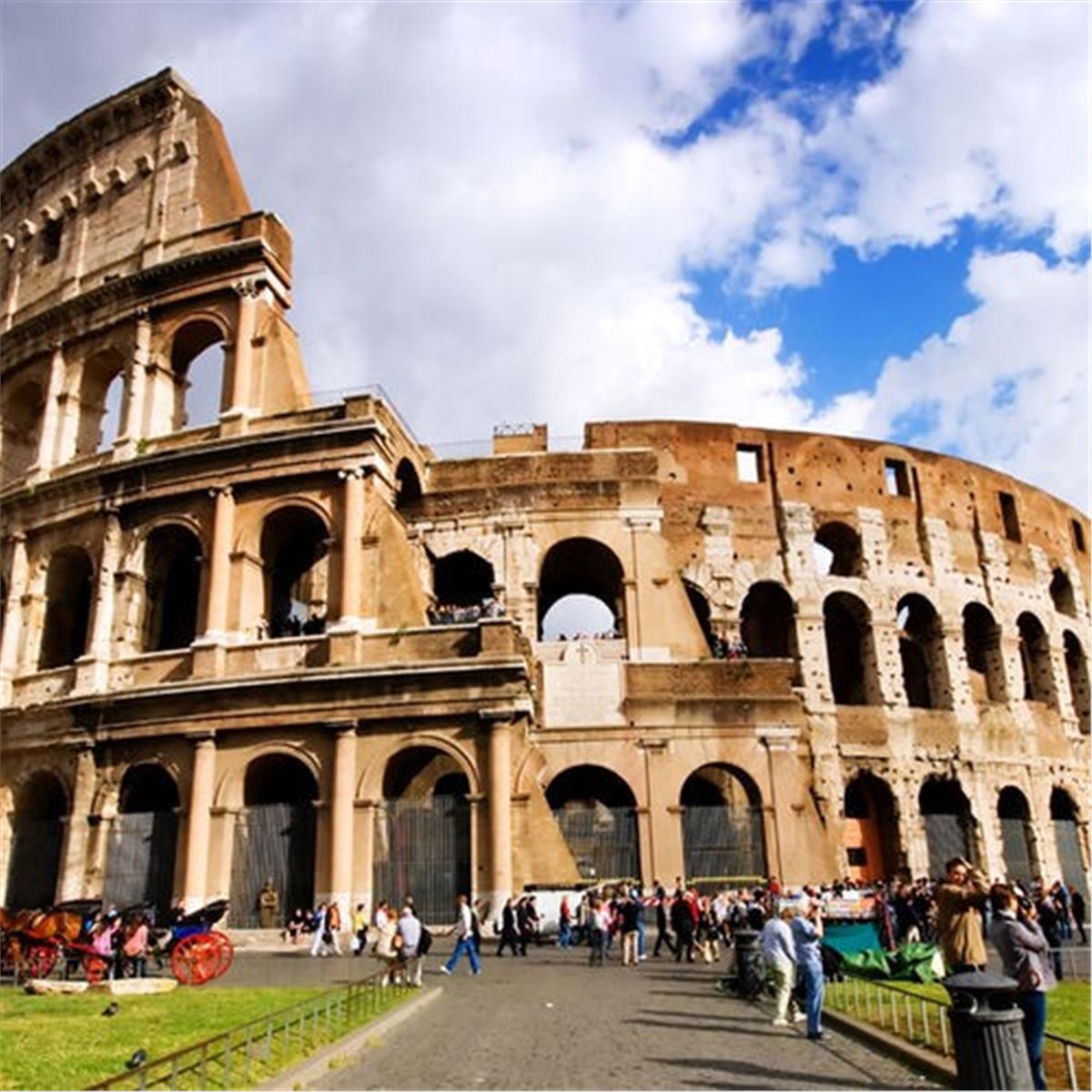 İzmir'den Uçaklı Yılbaşı Özel 4 Gece 5 Gün Konaklamalı Tüm Ekstra Turlar Dahil Express İtalya Turu