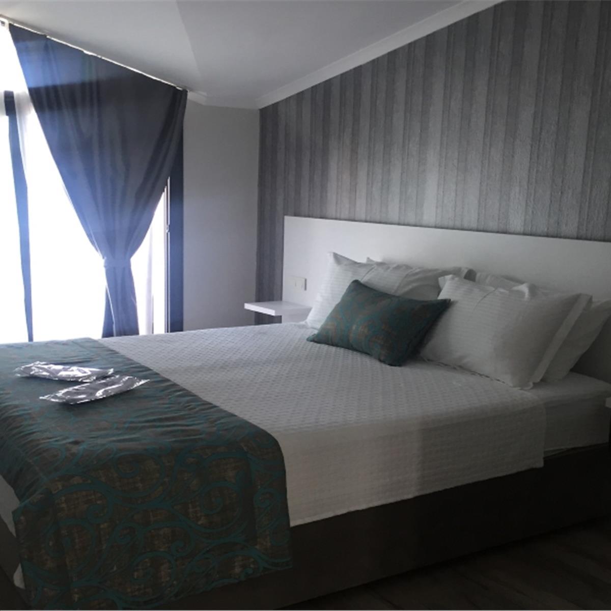 Urla Burla Han Butik Otel’de 2 Kişi Kahvaltı Dahil 1 Gece Konaklama