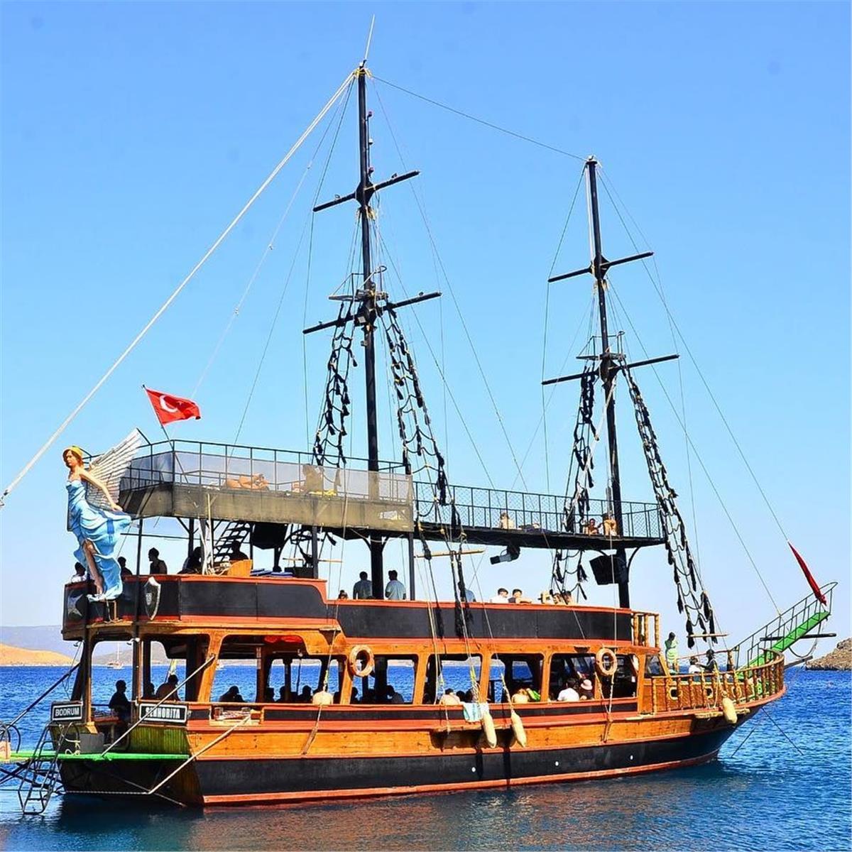 Günübirlik Bodrum Tekne Turu. Üstelik Ulaşım Ve Öğle Yemeği Dahil