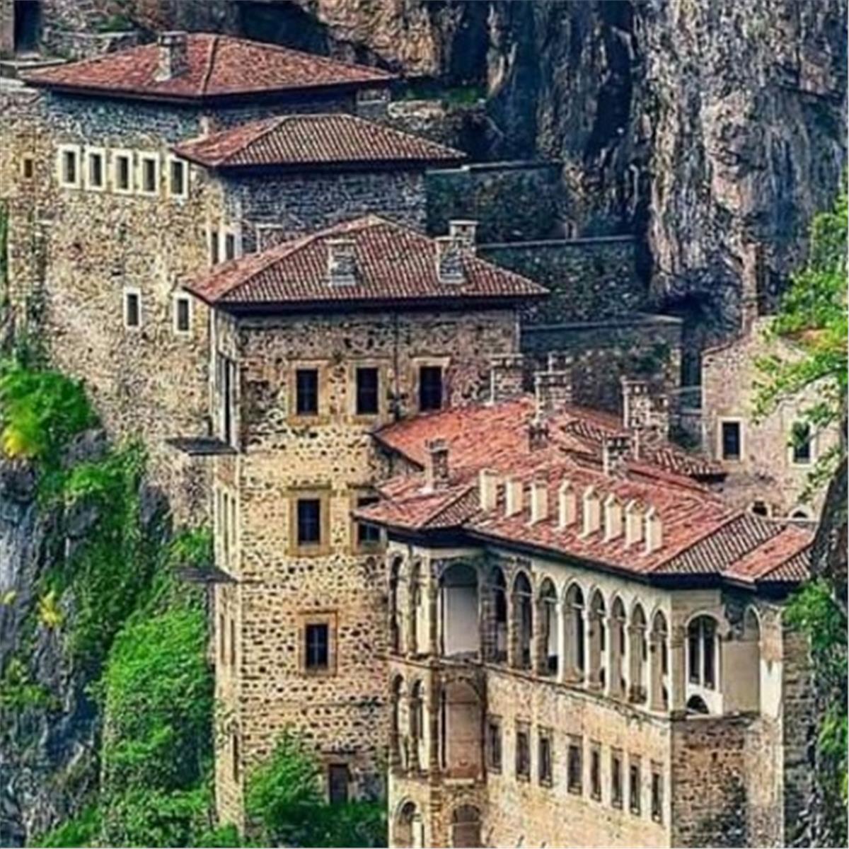 İzmir'den Hareketli 4 Gece 5 Gün Konaklamalı Yayla Yayla Doğu Karadeniz Turu