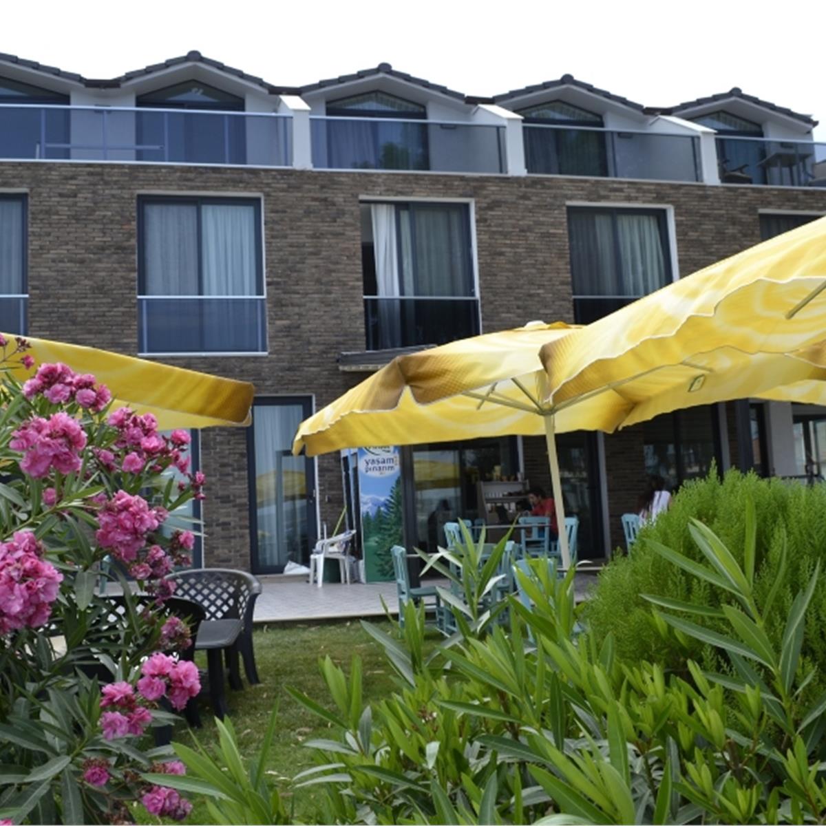 Urla Burla Han Otel’de Enfes Lezzetler Eşliğinde Açık Büfe Kahvaltı