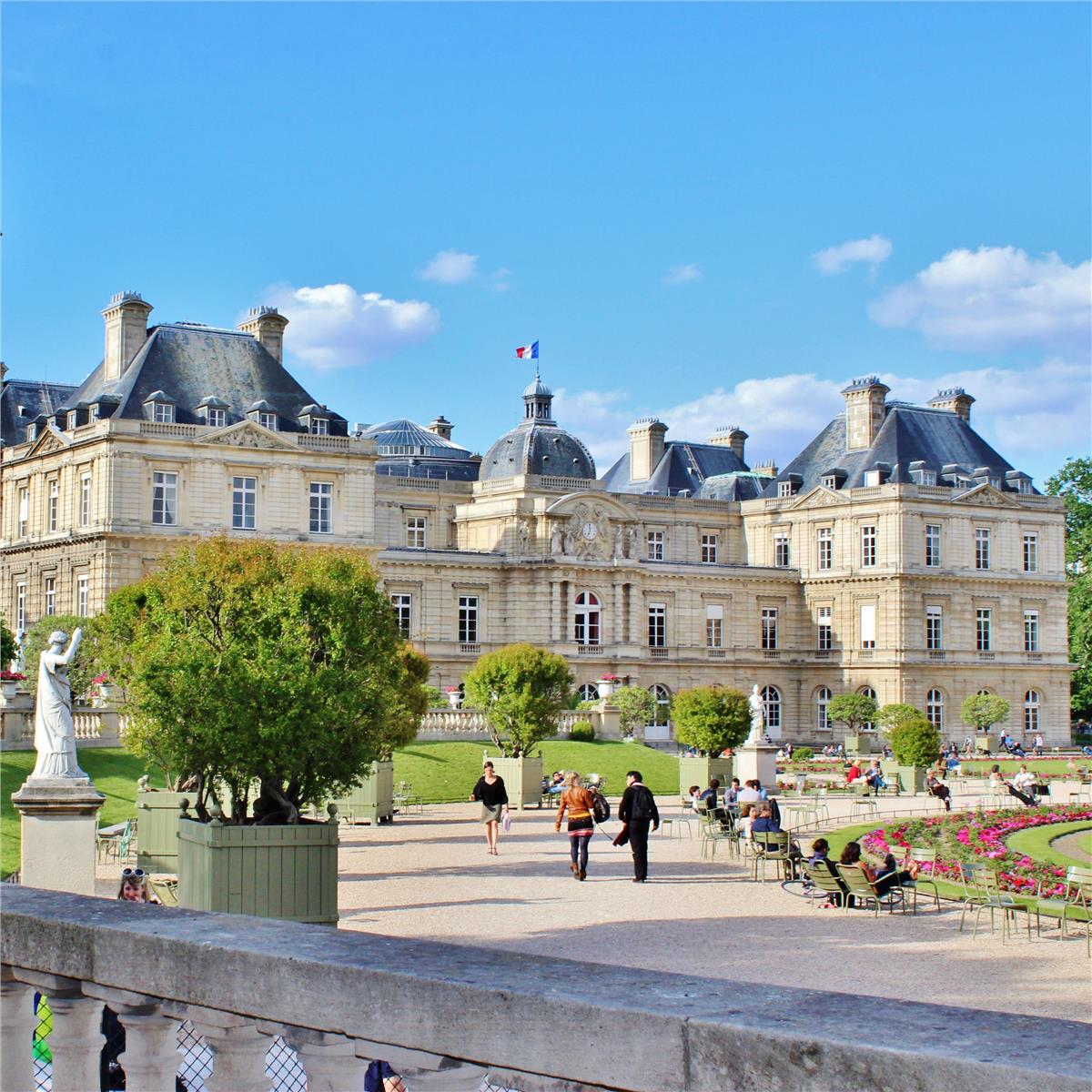 İzmir'den Uçaklı 7 Gece 8 Gün Konaklamalı Benelüks Fransa Almanya Görkemli Üçlü