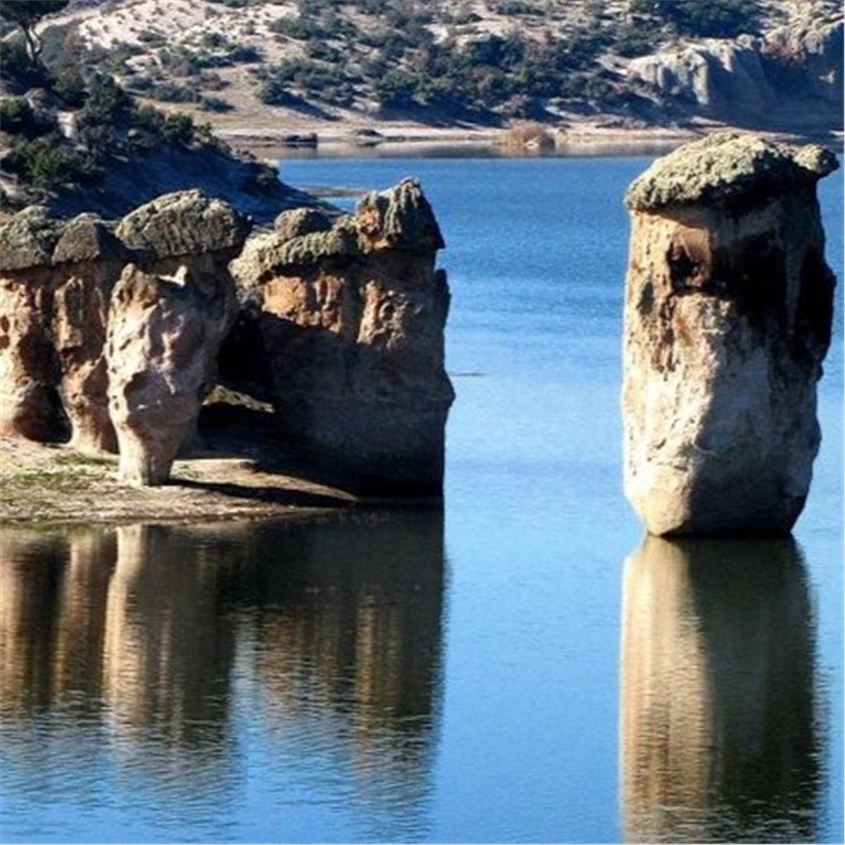 İzmir'den Kalkışlı 1 Gece 2 Gün Konaklamalı Afyon Ayazini Köyü Frig Vadisi Emre Gölü Turu