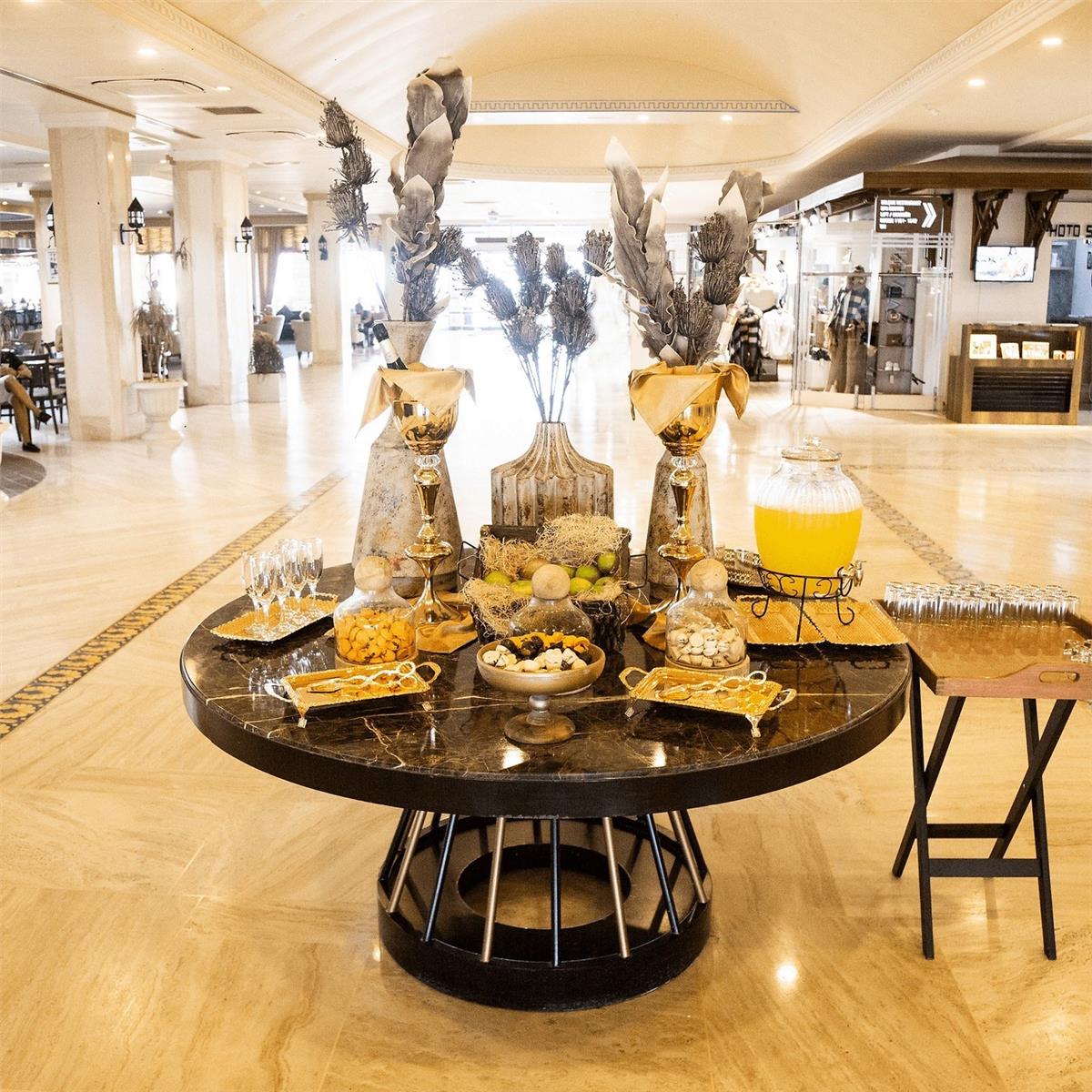 İzmir'den Uçak İle Hareketli Kıbrıs Salamis Bay Conti Resort Hotel Ultra Herşey Dahil Konaklama Seçenekleri Kişi Başı 4399 TL'den Başlayan Fiyatlarla