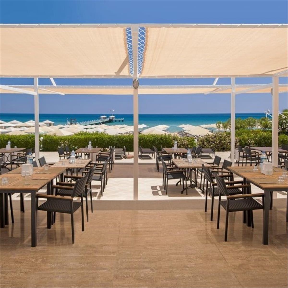 İzmir'den Uçak Bileti ve Otel Transferi Dahil 3 Gece ve 4 Gün Konaklama Kıbrıs Kaya Artemis Resort Hotel'de Derya Uluğ Yılbaşı Galası