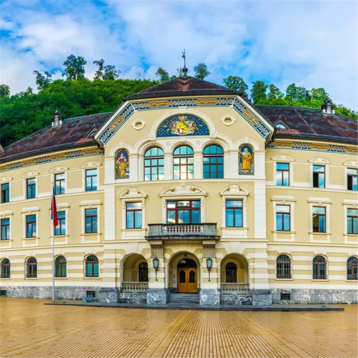 İzmir'den Uçak İle Hareketli 7 Gece 8 Gün Konaklamalı İtalya & Fransa & İsviçre & Almanya & Liehtenstein İle Bir Avrupa Masalı Turu