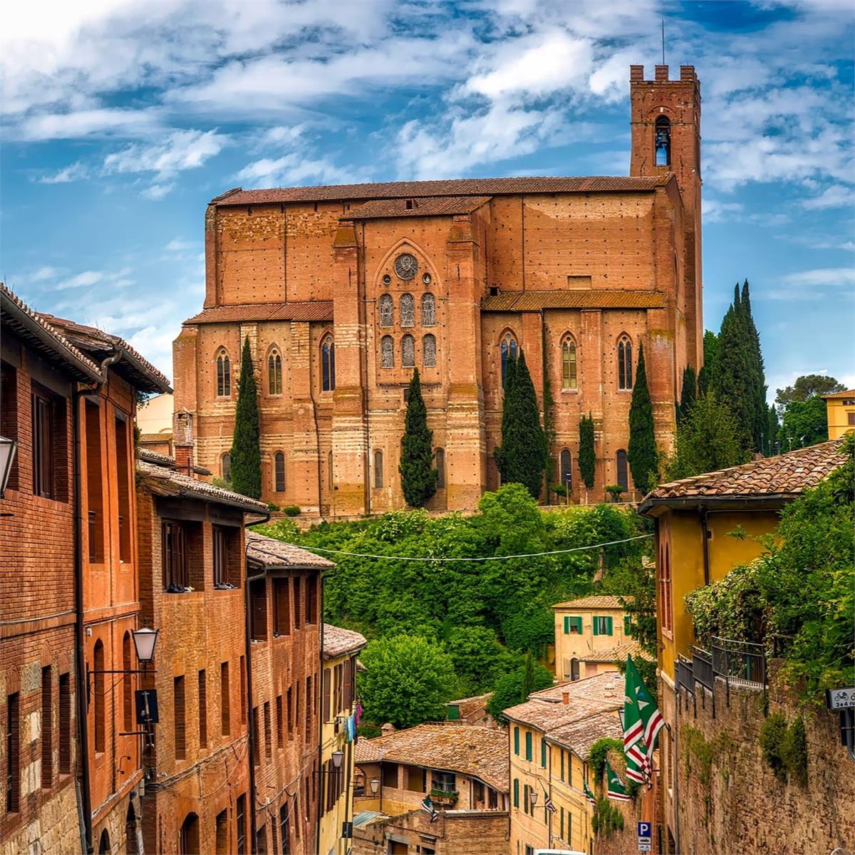 İzmir'den Uçaklı 7 Gece 8 Gün Konaklamalı İtalya'nın İki Yakası Roma İle Bari, Alberobello ve Amalfi Kıyıları Turu