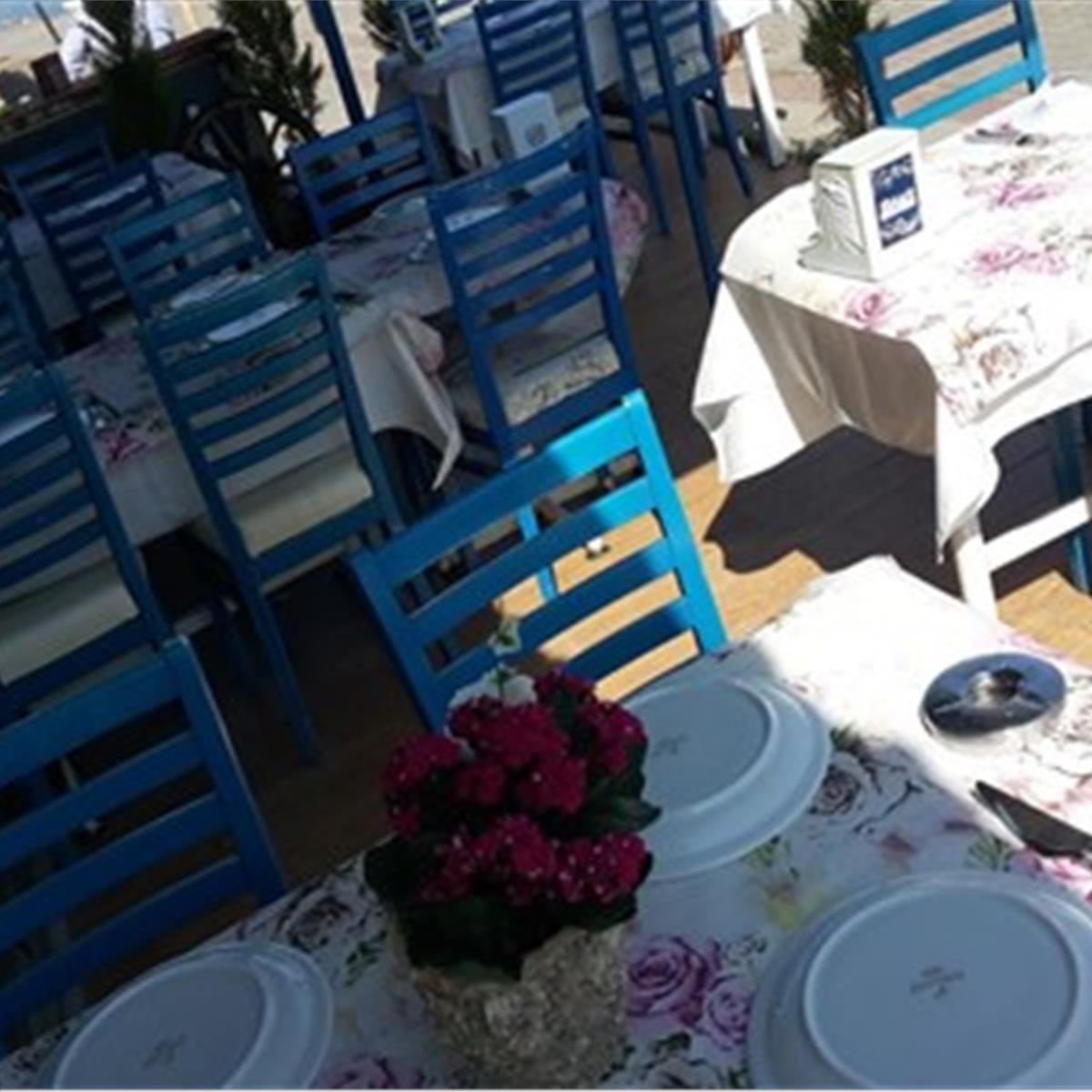 Güzelbahçe Zigana Restaurant'da Denize Nazır Balık Menüleri