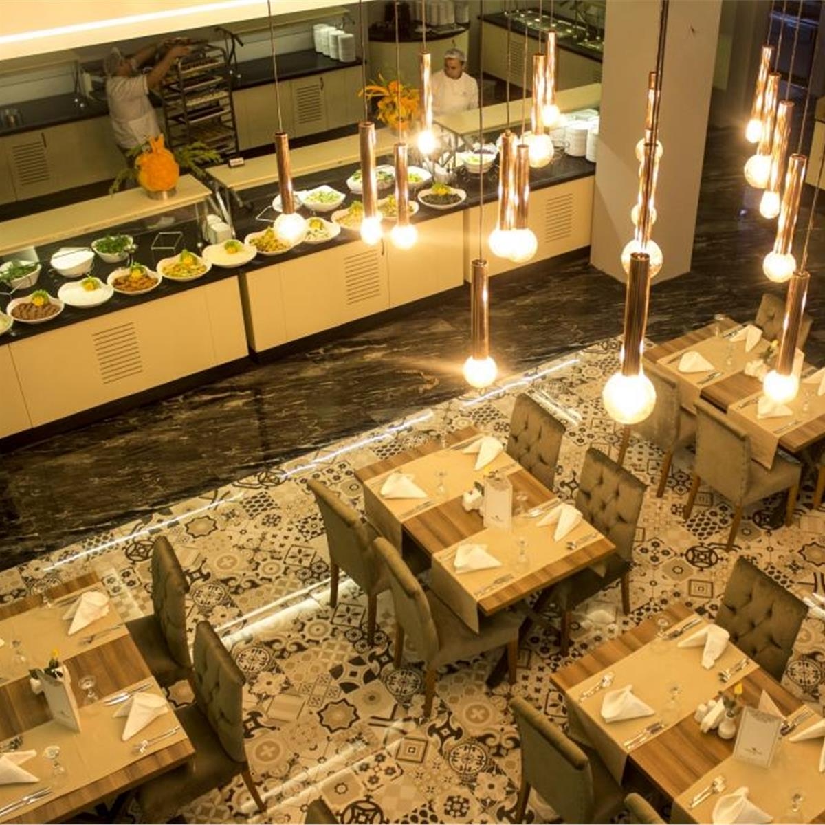 İzmir Çıkışlı 5 Yıldızlı Hierapark Thermal & Spa Deluxe Hotel Konaklamalı 1 Gece 2 Gün Pamukkale Termal Turu