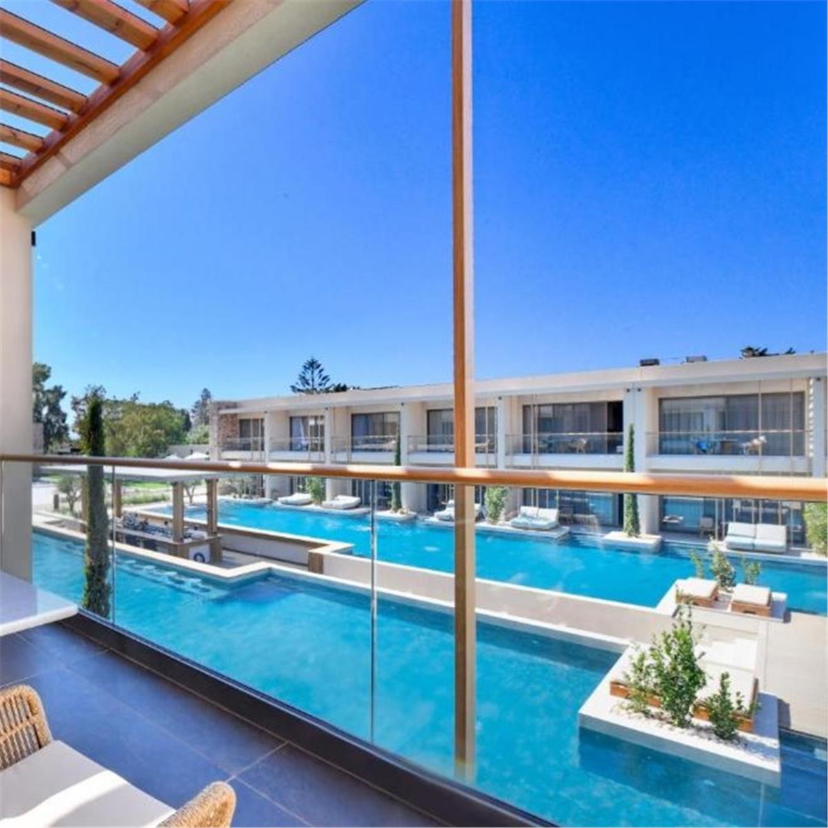 Çeşme'den Kalkışlı Yılbaşı Özel 2 Gece 3 Gün 5* Pearl Island Hotel Konaklamalı Sakız Adası Turu Üstelik Taverna Dahil