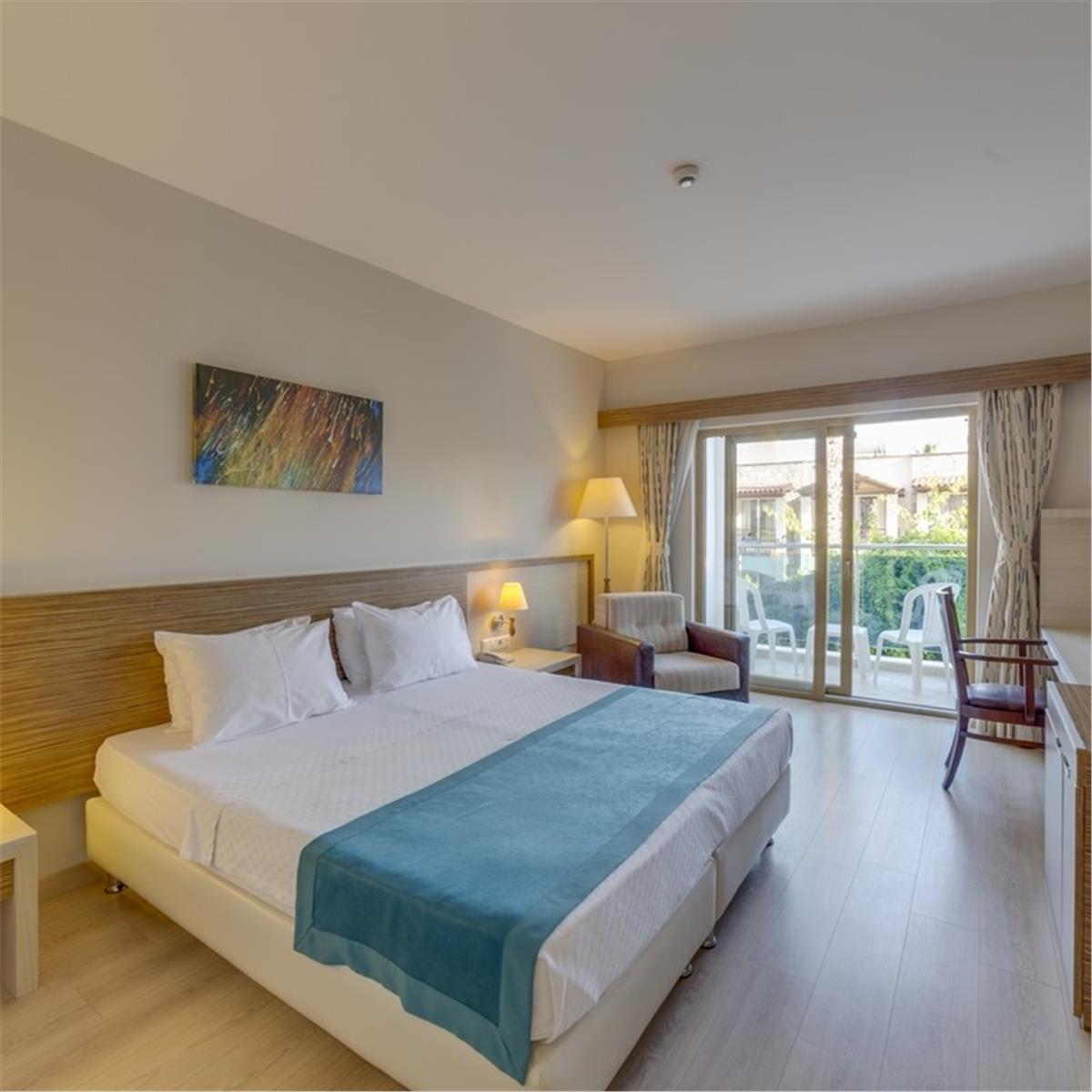 İzmir Çıkışlı 2 Gece 3 Gün Azure By Yelken Hotel Konaklamalı Bodrum Tatili