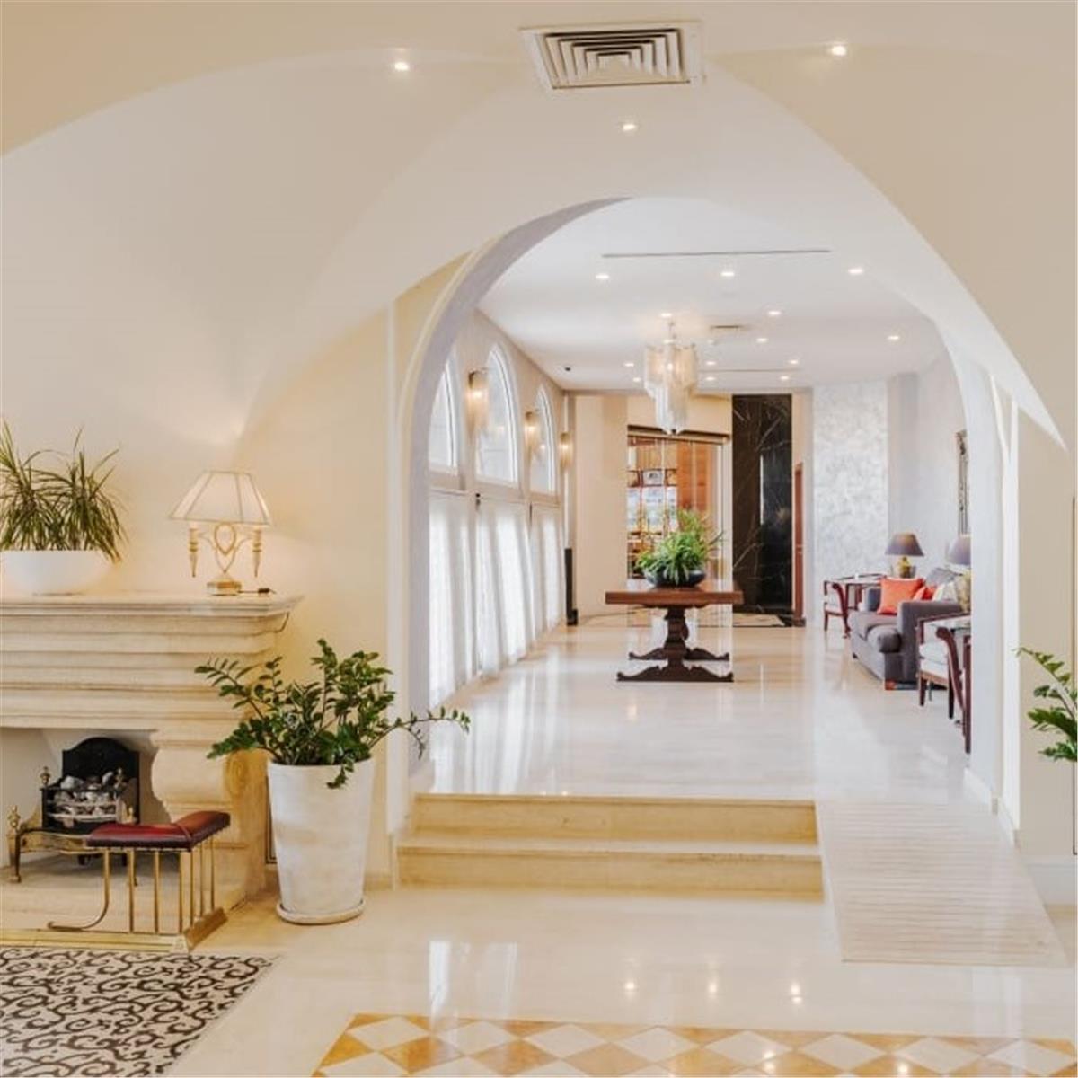  İzmir'den Uçak İle Hareketli Kıbrıs The Arkın Colony Hotel & Casino Yarım Pansiyon Konaklama Seçenekleri