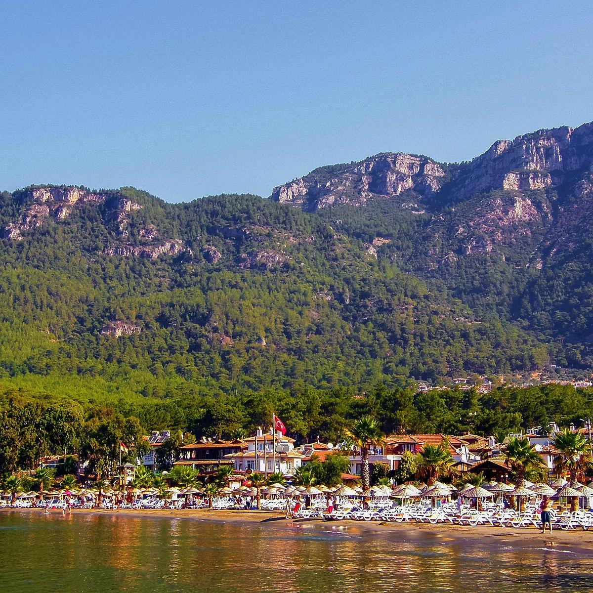 İzmir çıkışlı günübirlik Yuvarlakçay ve Akyaka Turu. Azmak plajında yüzme molası, Üstelik Tekne Turu ve sabah kahvaltısı Dahil.