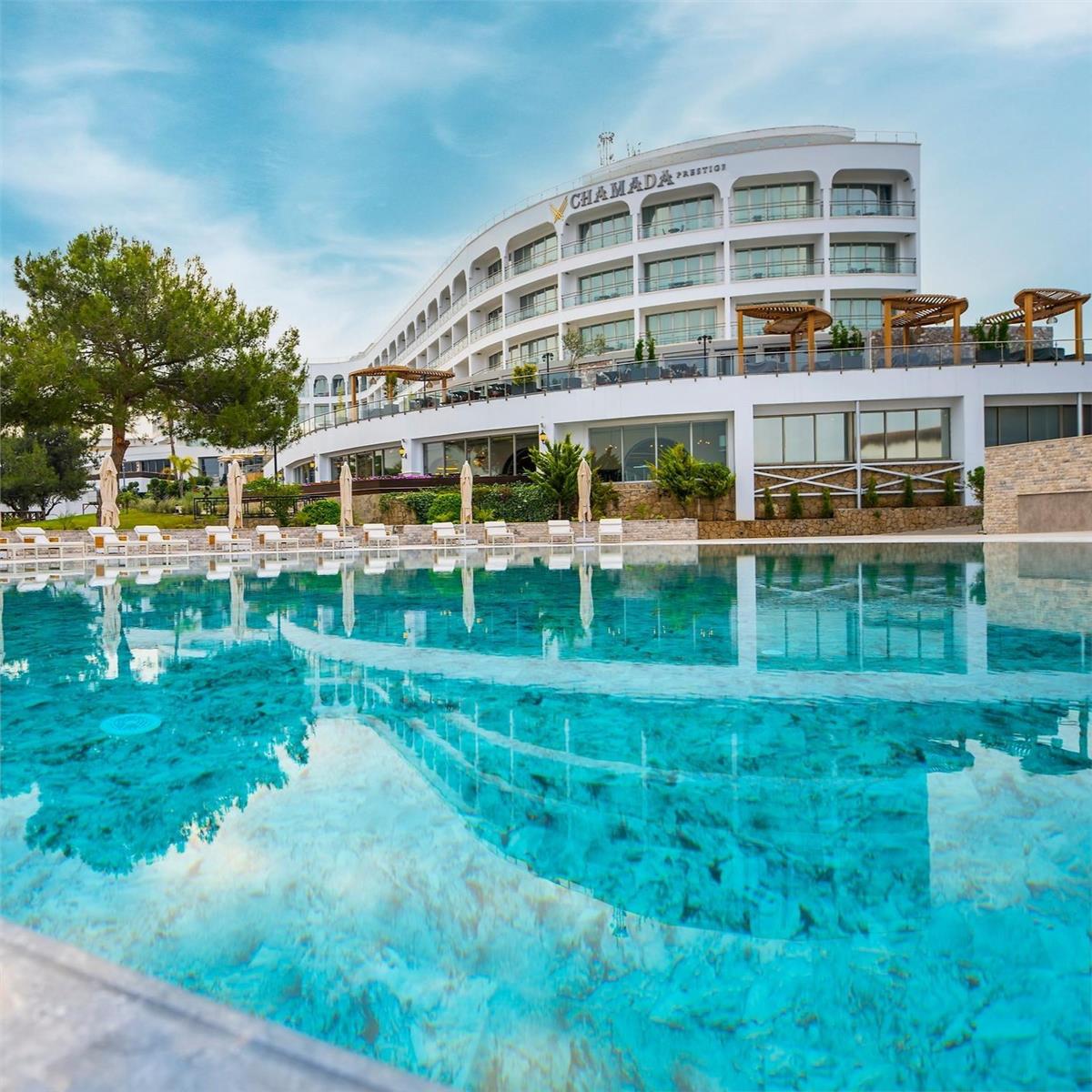 İzmir'den Uçak İle Hareketli Kıbrıs Chamada Prestige Hotel Herşey Dahil Konaklama Seçenekleri