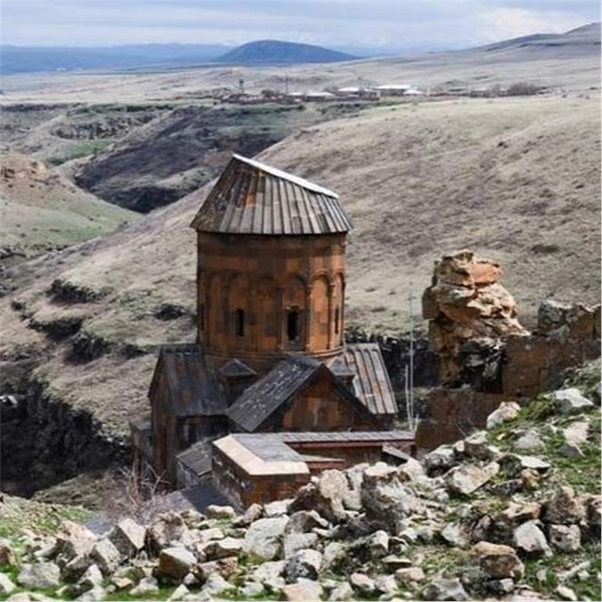 İzmir'den Uçaklı Ramazan Bayramı Özel 3 Gece 4 Gün Konaklamalı Vizesiz Erzurum Kars Batum Tiflis Turu