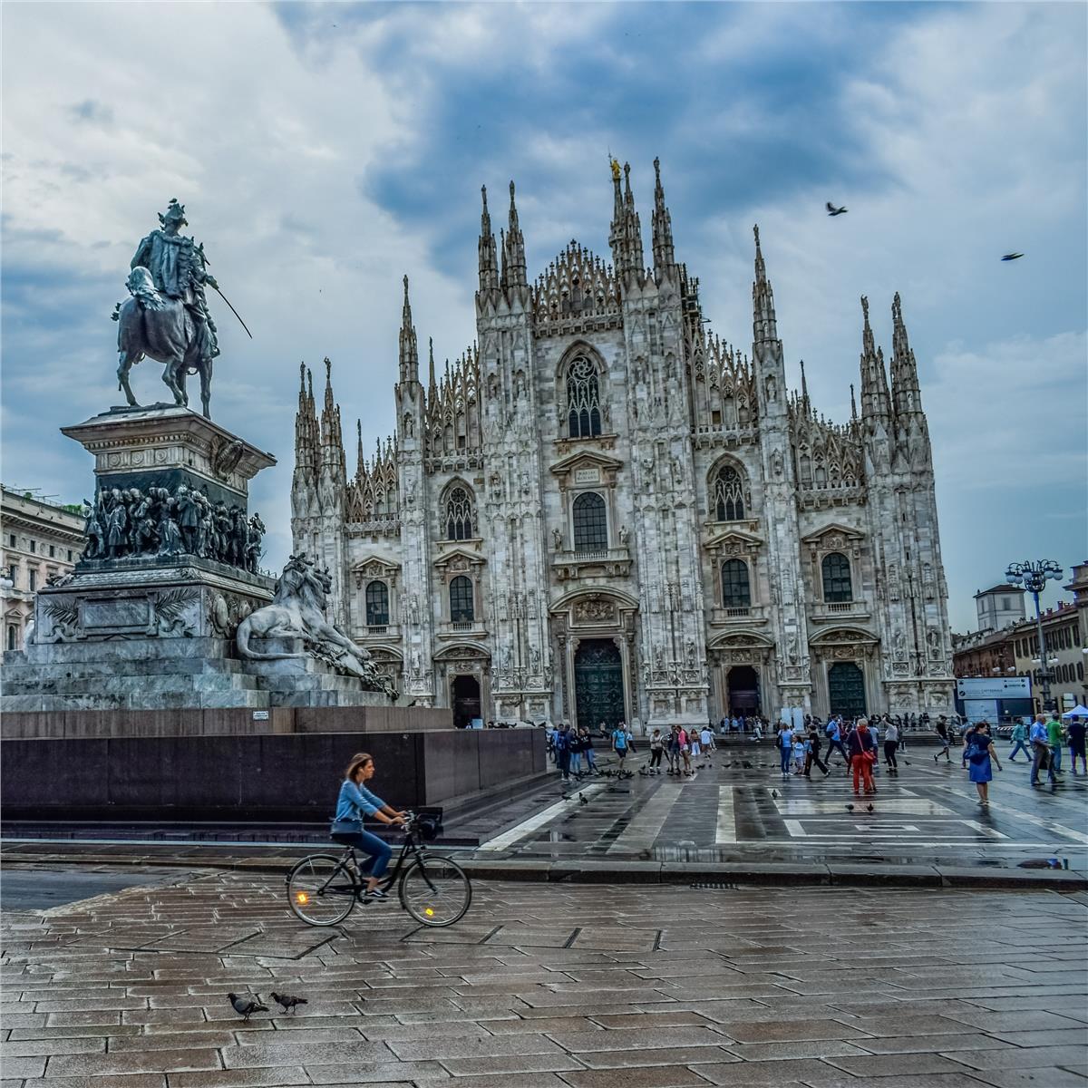 İzmir'den Otobüs İle Kalkışlı 9 Gece 10 Gün Konaklamalı İtalya, Slovenya, Yunanistan, Hırvatistan, Sırbistan, Bulgaristan Ve İsviçre Turu