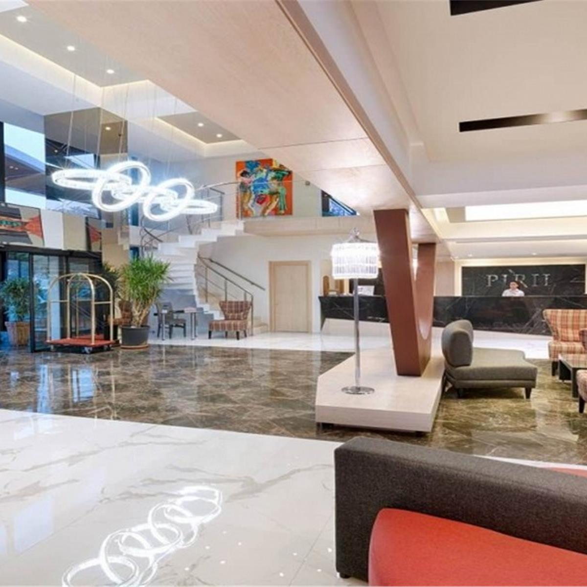 Çeşme Pırıl Otel'de Çift Kişilik Yarım Pansiyon Konaklama Seçenekleri