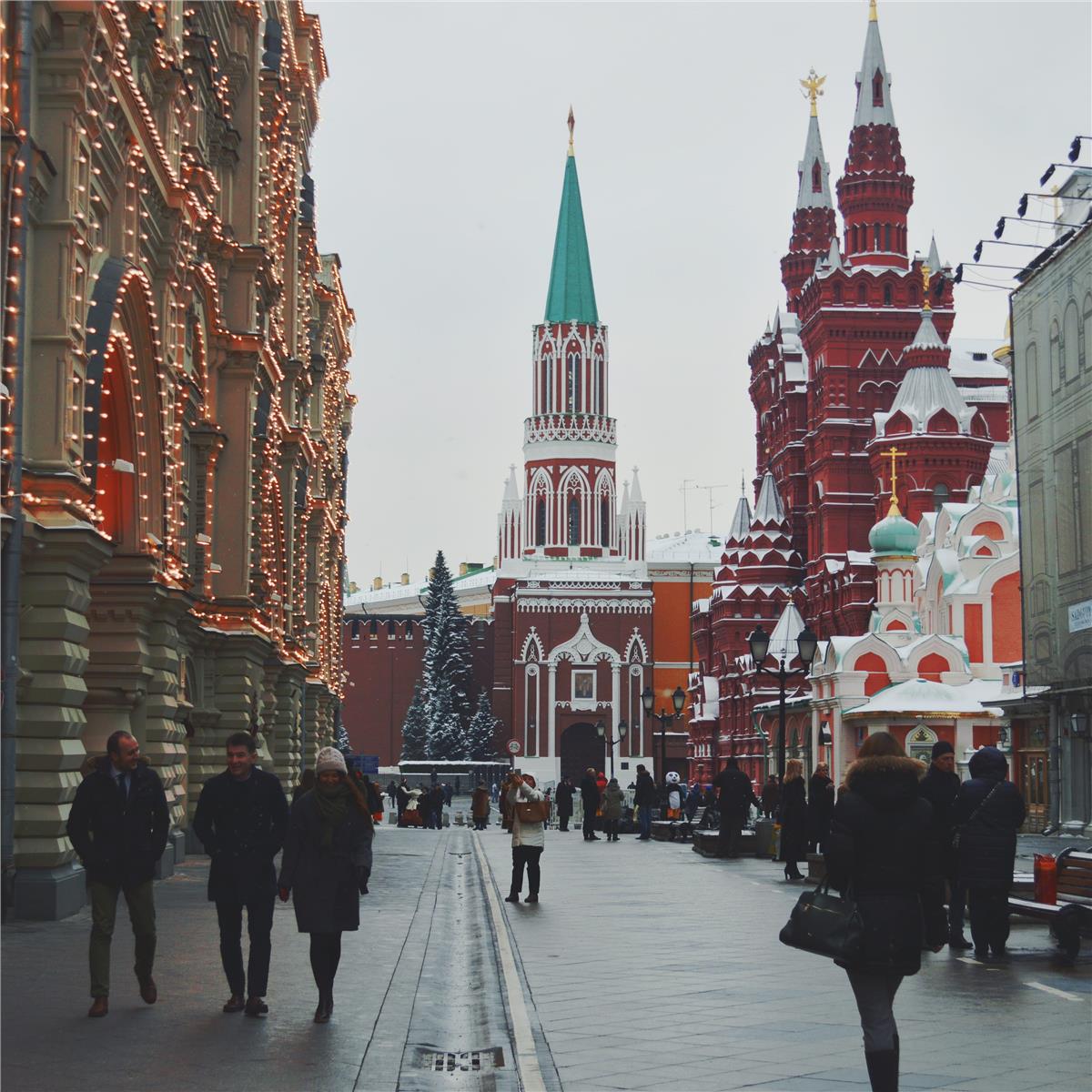 İstanbul'dan Uçak İle Hareketli 5 Gece 6 Gün Konaklamalı Yılbaşı Özel St Petersburg ve Moskova İle Rusya Turu