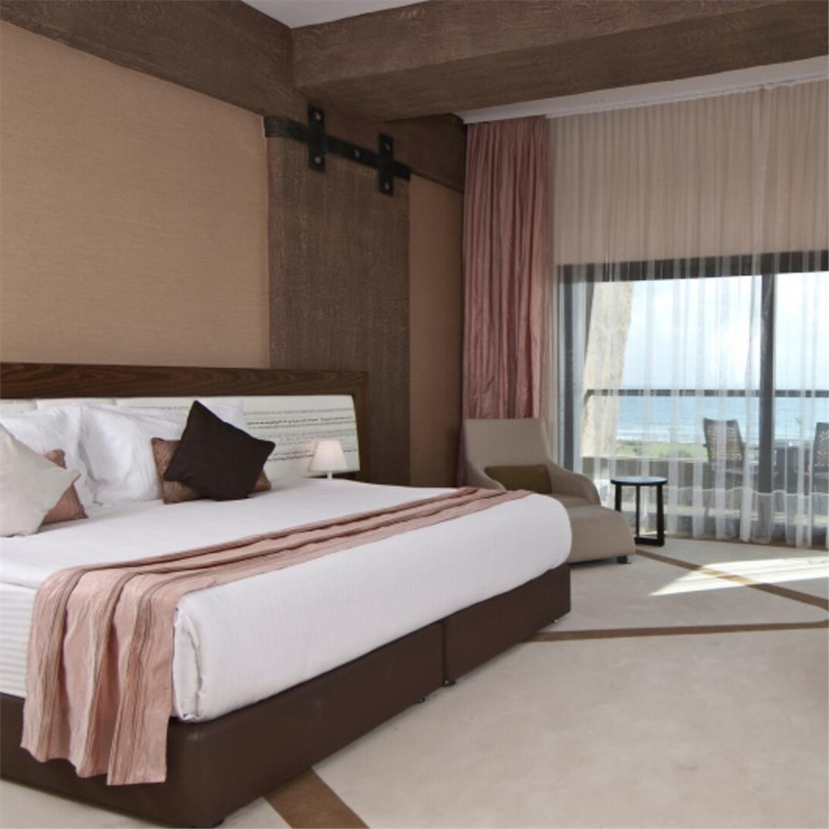 İzmir'den Uçak Bileti ve Otel Transferi Dahil 3 Gece 4 Gün UHD Konaklamalı Nuhun Gemisi Deluxe Hotel Spa Emre Altuğ Yılbaşı Galası 26.999TL'den Başlayan Fiyatlarla