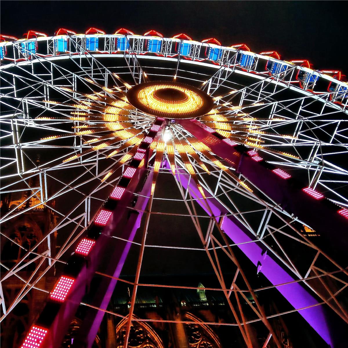 İzmir'den Uçaklı 4 Gece 5 Gün Konaklamalı Batum Ve Tiflis İle Noel Pazarları Turu