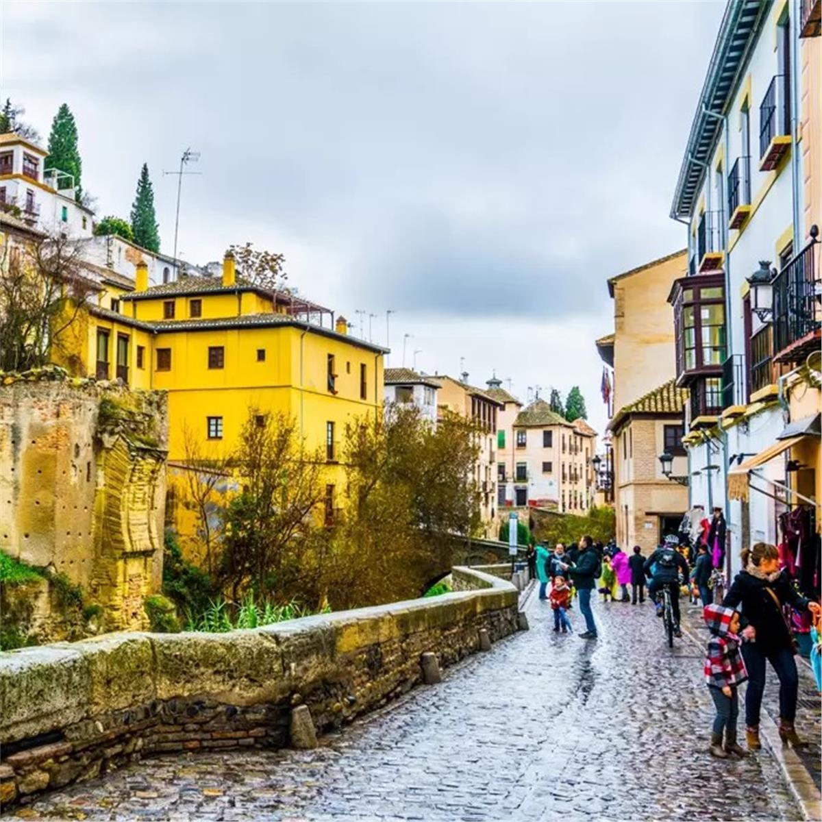 İzmir'den Uçaklı 8 Gece 9 Gün Konaklamalı Boydan Boya Büyük Portekiz, İspanya ve Endülüs Turu