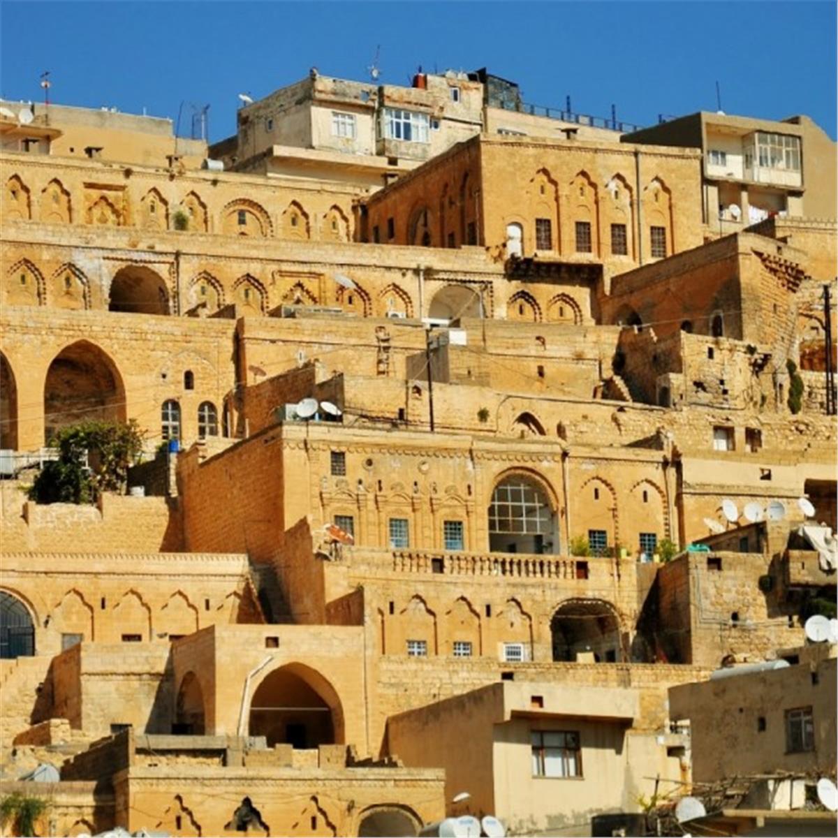 İzmir Uçak İle Hareketli 2 Gece 3 Gün Konaklamalı Butik Diyarbakır Mardin Urfa Gaziantep Turu