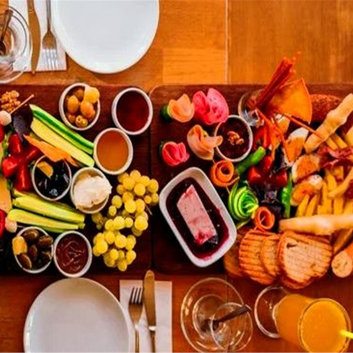 Hatay Coffee in Out Enfes Lezzetler Eşliğinde Serpme Köy Kahvaltısı Keyfi