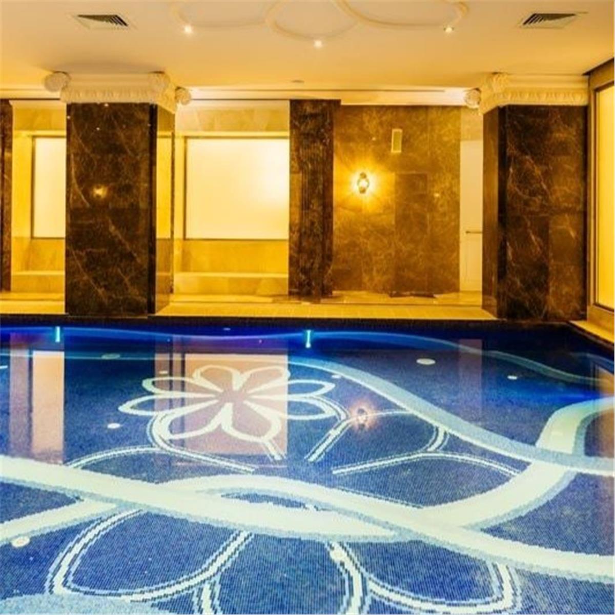 İzmir'den Uçak Bileti ve Otel Transferi Dahil 3 Gece 4 Gün Konaklamalı Tam Pansiyon Plus Kıbrıs Lord's Palace Hotel Spa Casino Ümit Yaşar Yılbaşı Galası 29.999 TL'den Başlayan Fırsatlarla