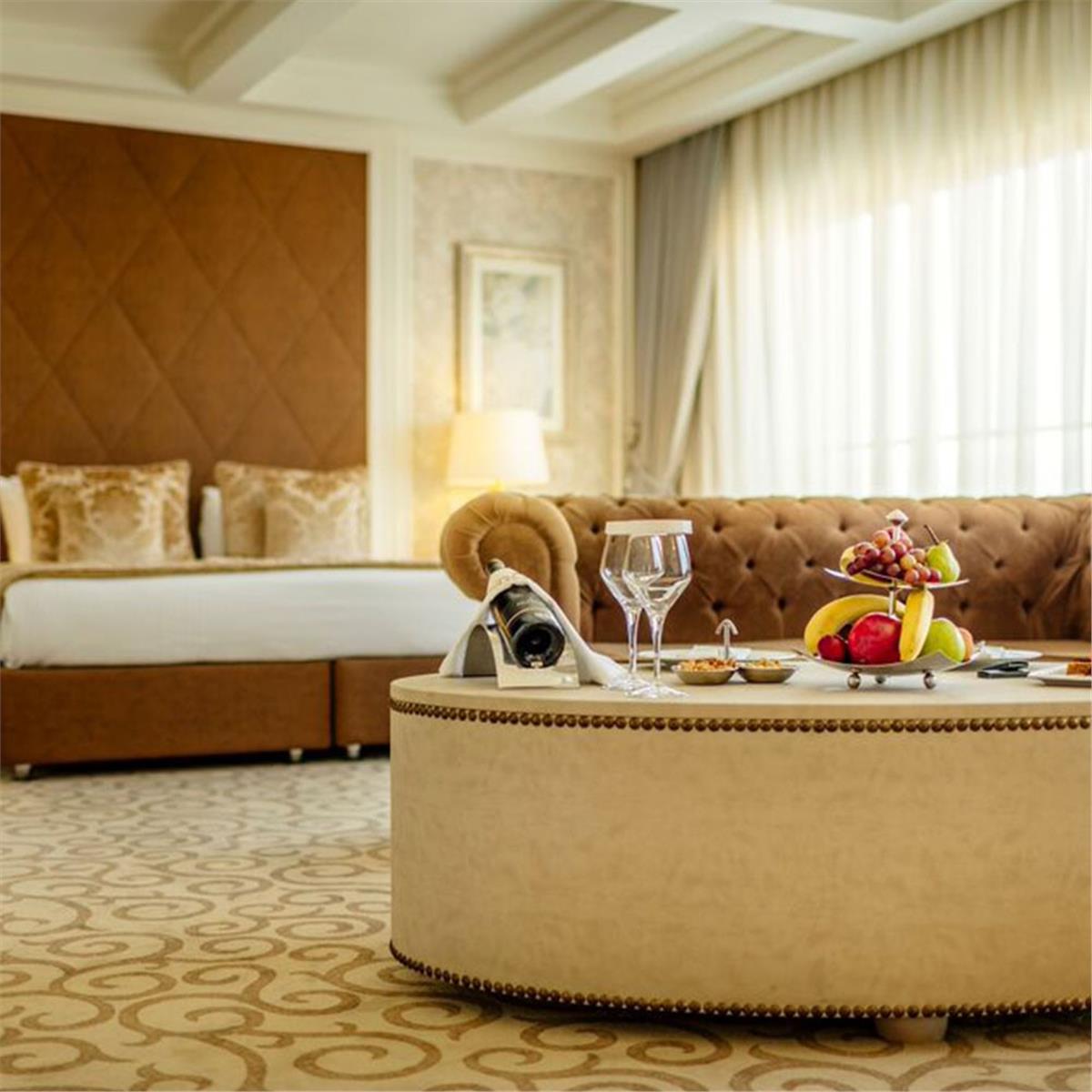 İzmir'den Uçak İle Hareketli Kıbrıs Grand Pasha Kyrenia Hotel Yarım Pansiyon Konaklama Seçenekleri