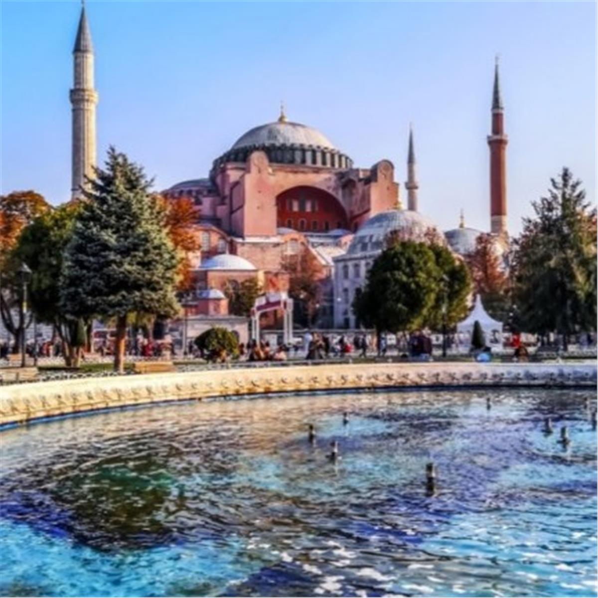 İzmir'den Kalkışlı 1 Gece 2 Gün Konaklamalı İstanbul ve Kartepe Turu