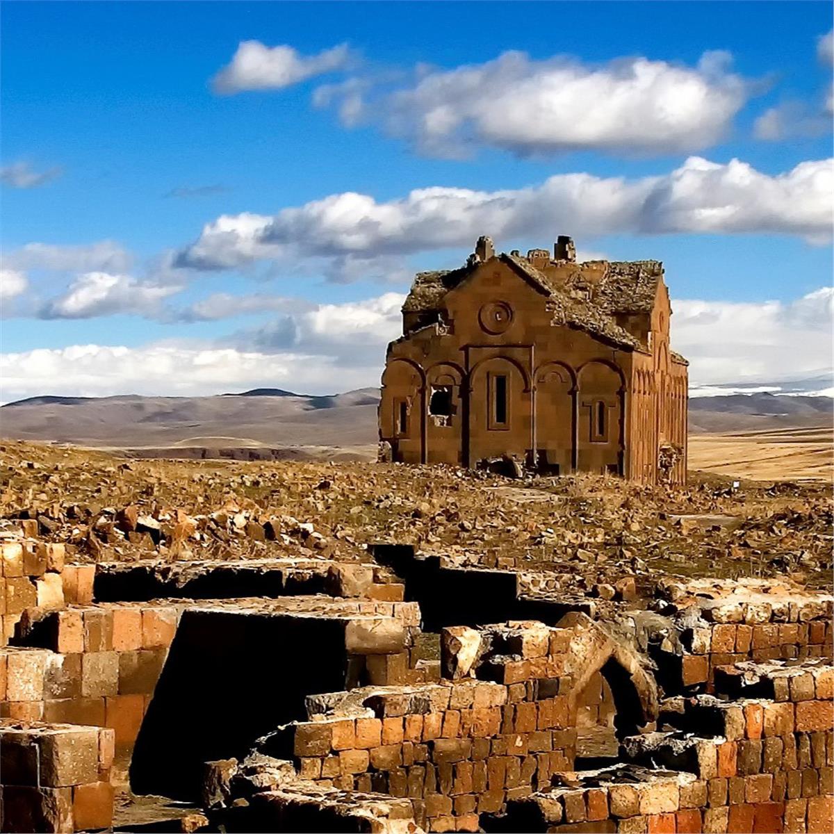 İzmir'den Uçaklı 3 Gece 4 Gün Konaklamalı Doğu Ekspresi ile Doğu Anadolu İncileri Turu