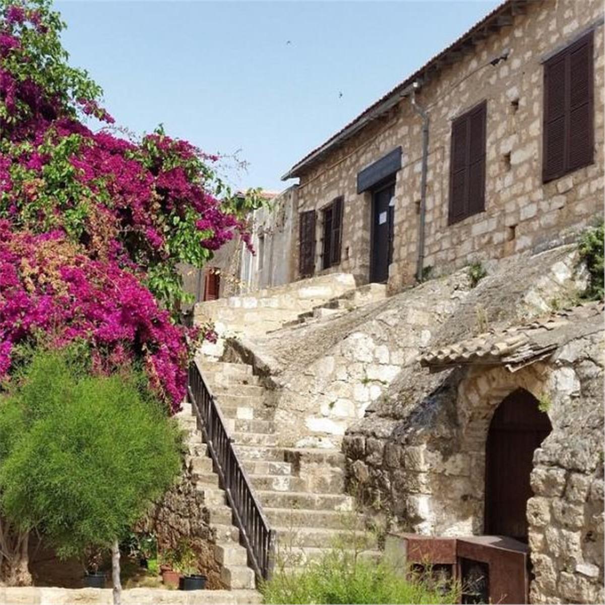 İzmir'den Kalkışlı 3 Gece 4 Gün Uçaklı ve Pia Bella Hotel Konaklamalı 2025 Kıbrıs Yılbaşı Turu