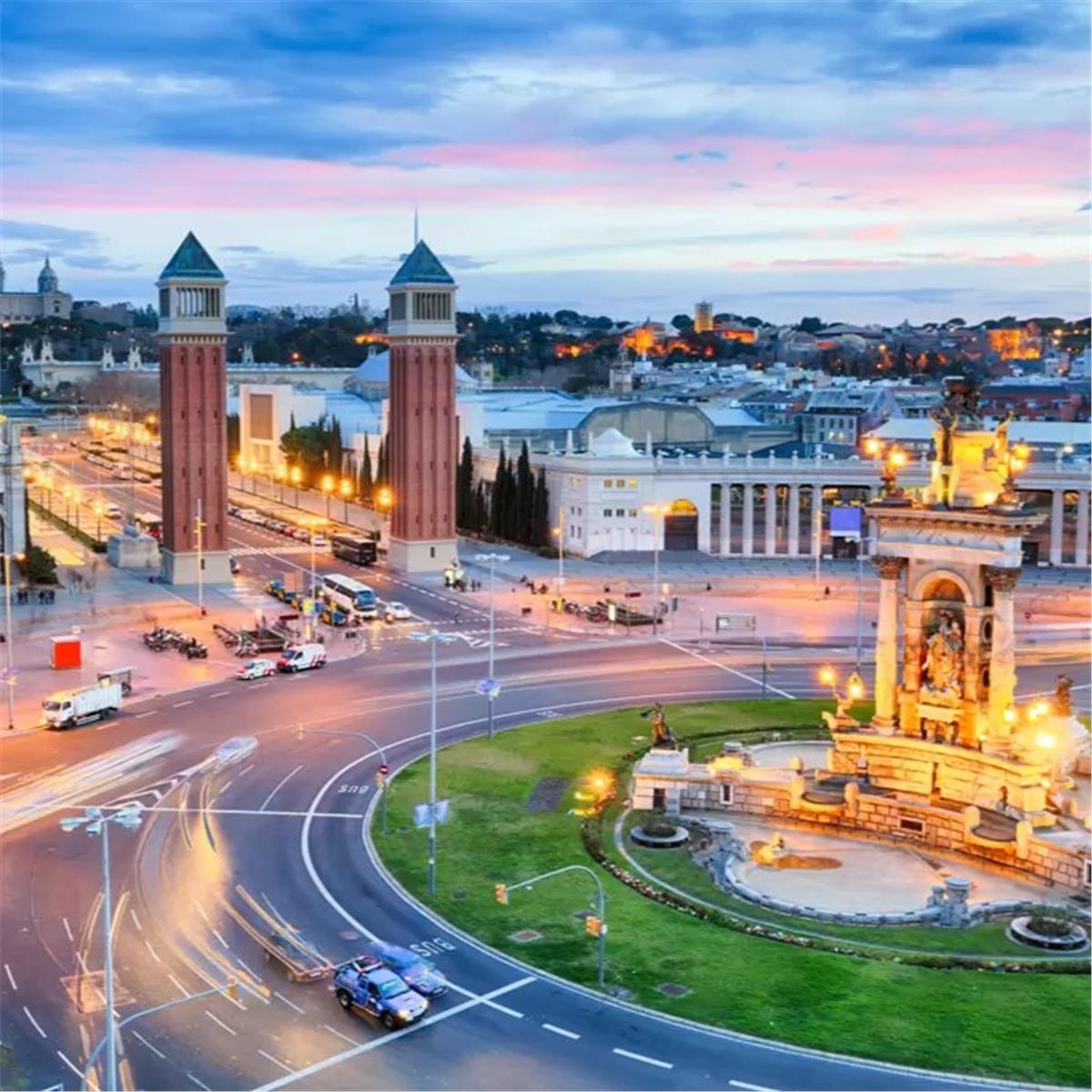 İzmir'den Uçak İle Hareketli 7 Gece 8 Gün Konaklamalı İspanya ve Endülüs İkonları Turu