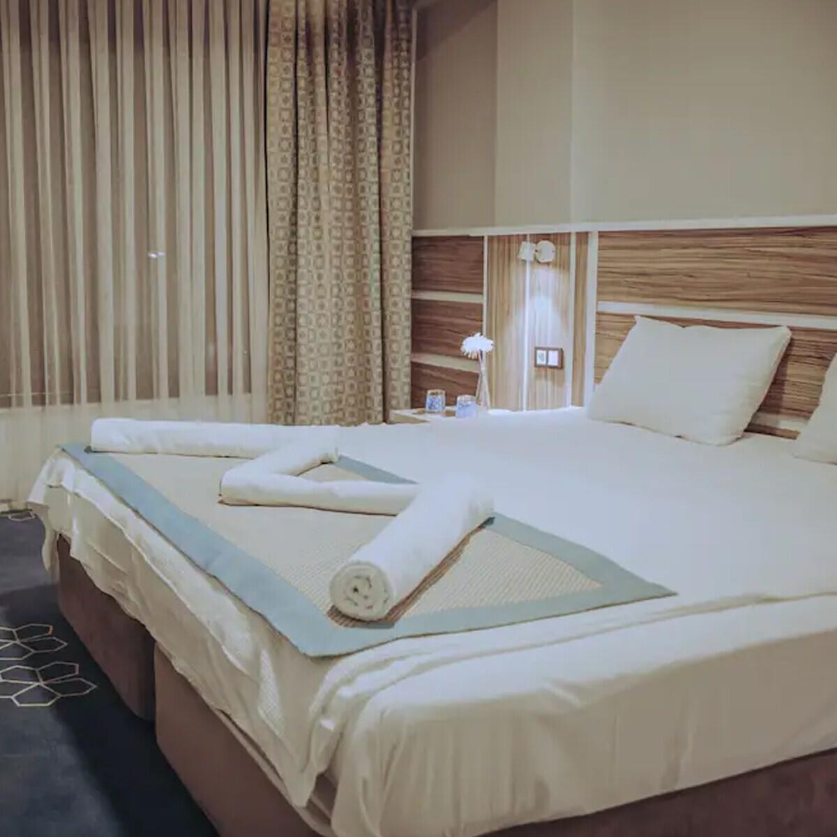 Pırlanta Butik Otel Çeşme'de Beach girişi ve kahvaltı dahil çift kişi konaklama